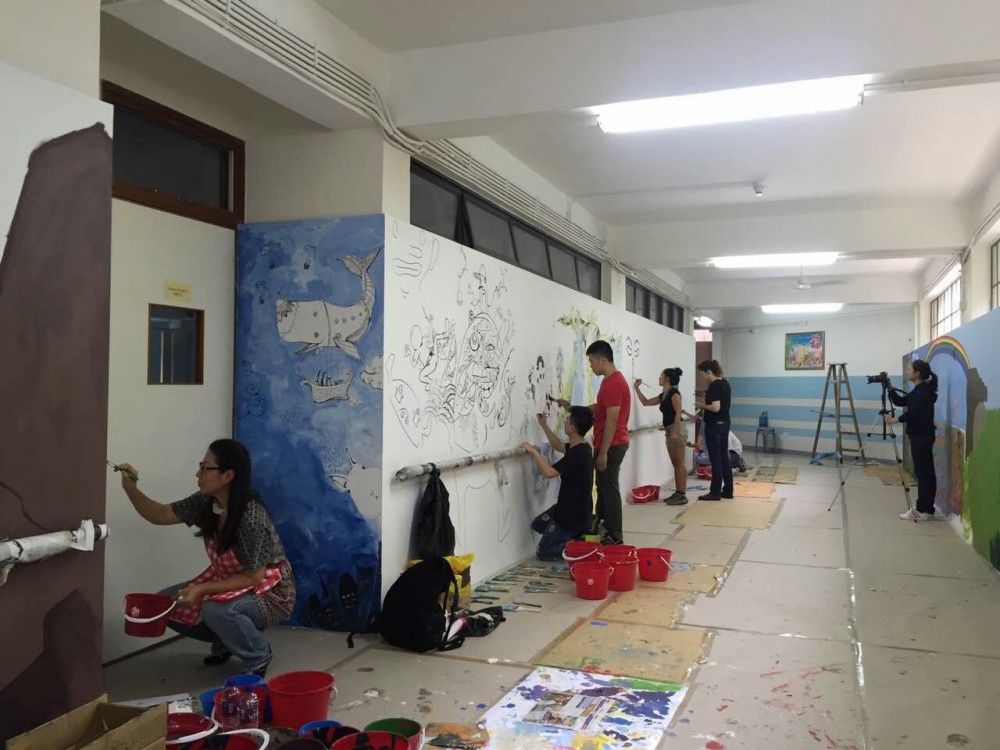 《拥抱艺术2015》墙壁画的创作 第三天 (待续）